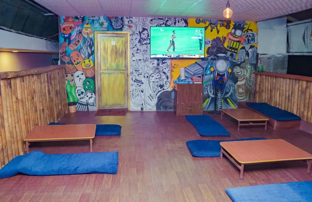 Gypsy Hostel & Backpackers-1